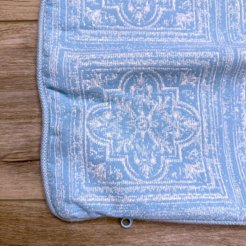 Restoration Hardware 20x20 Outdoor Pillow Cover Pool Blue‎ Medallion Square